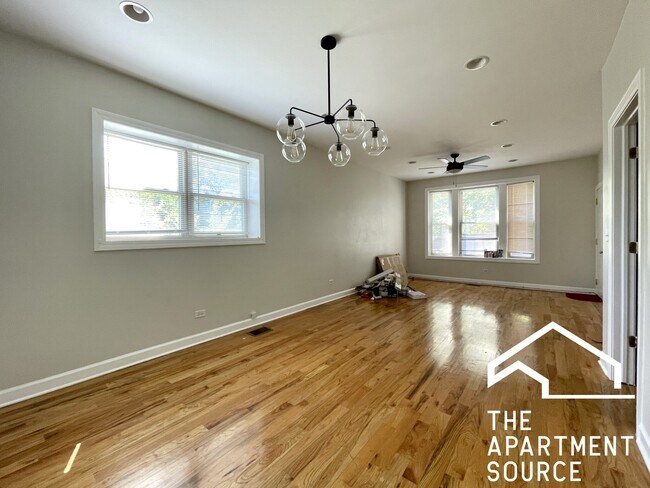 Building Photo - 3606 W Cortland St