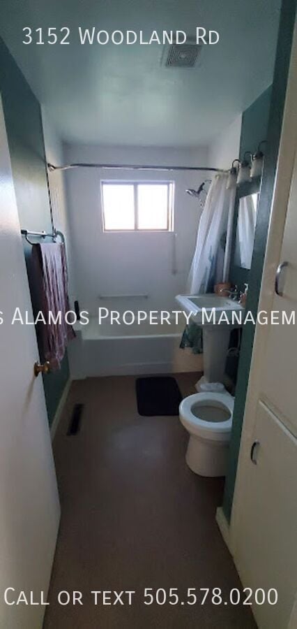 Building Photo - 3152 Woodland Rd