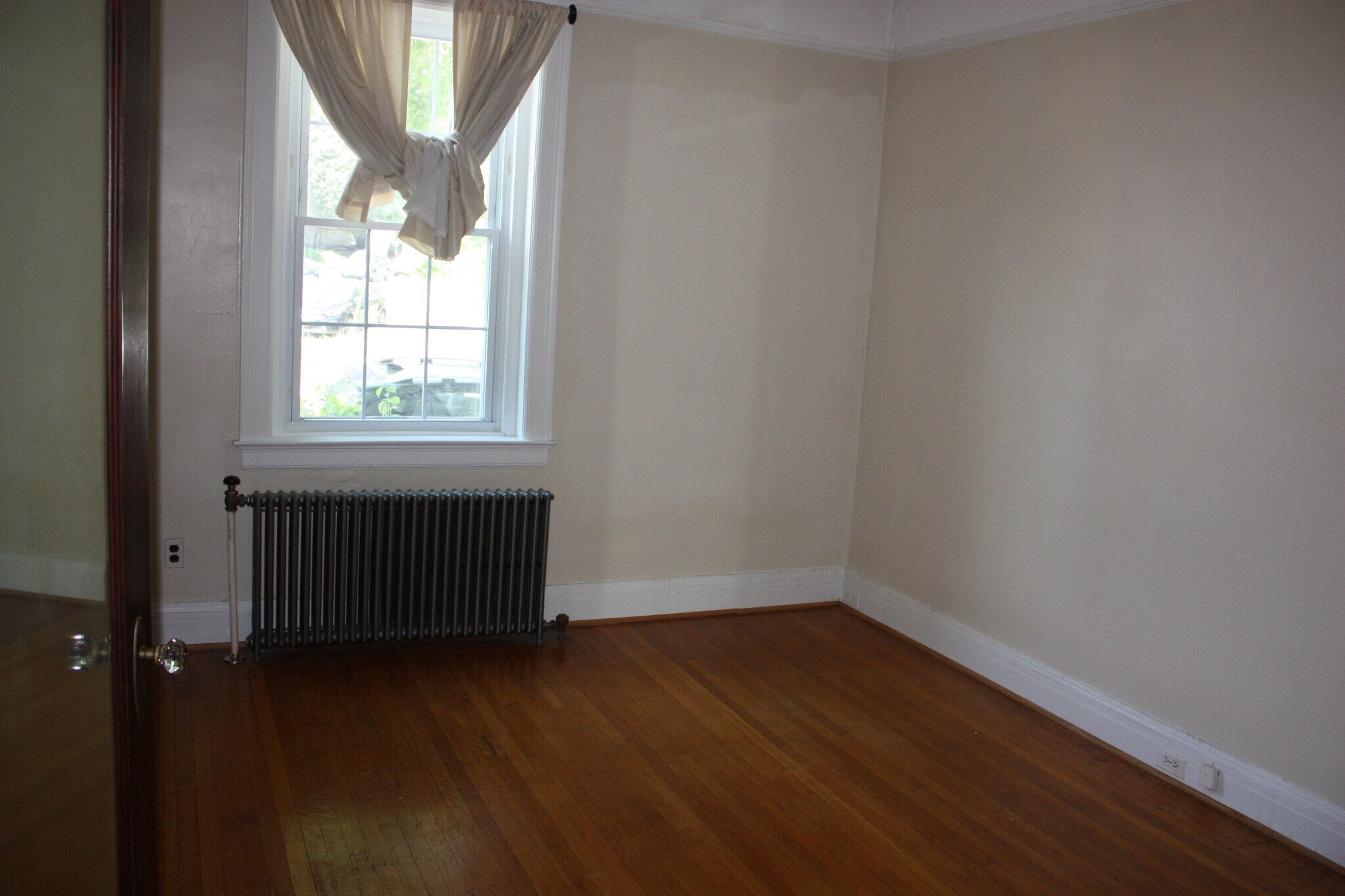 Building Photo - 3409 Greenway