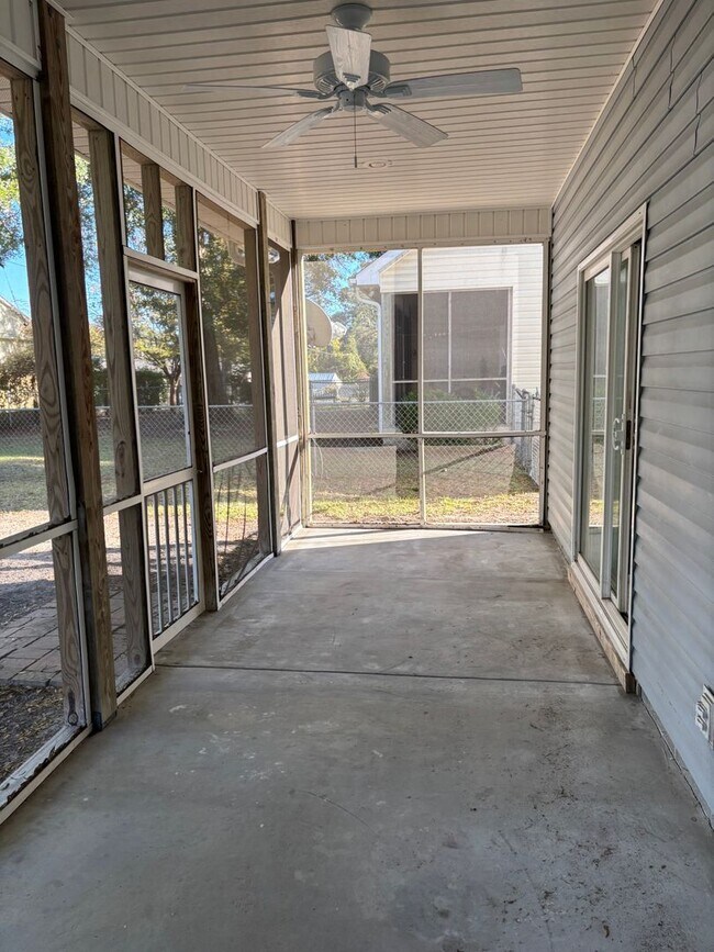 Building Photo - Coastal Duplex for Rent – Less Than One Mi...