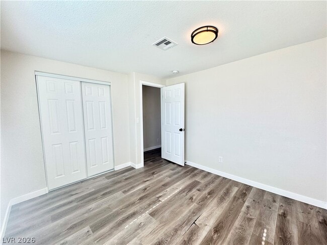 Building Photo - 1401 Ogallala St