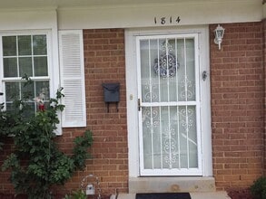 Building Photo - 1814 Regal Dr