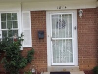 Building Photo - 1814 Regal Dr