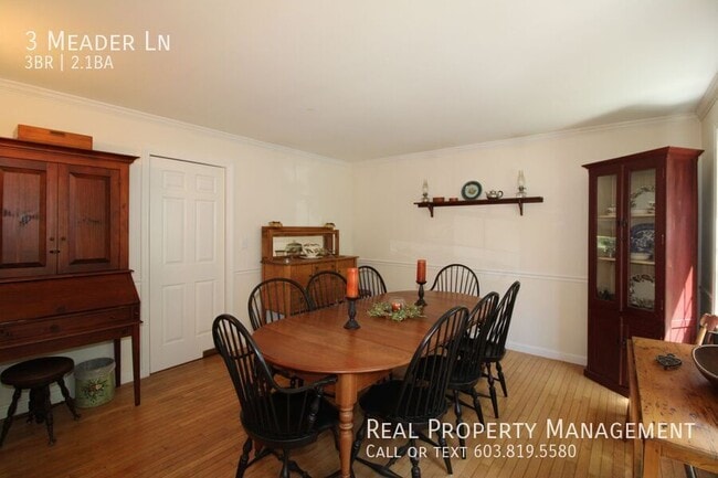 Building Photo - 3 Meader Ln