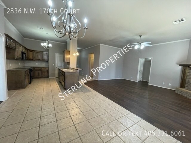 Building Photo - 2836 NW 170th Ct