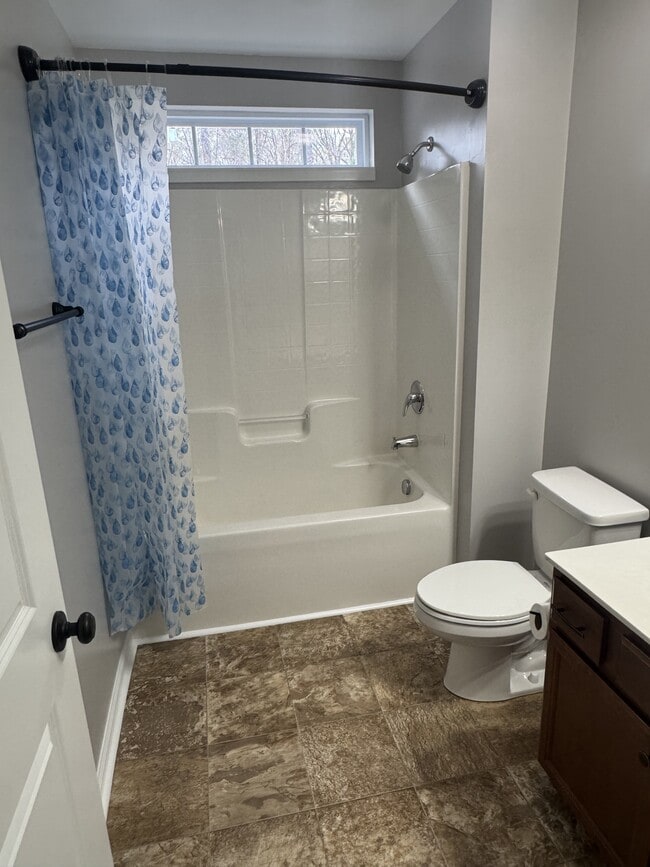 Building Photo - 617 Rockland Dr