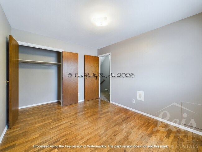 Building Photo - 1359 Chippewa Dr
