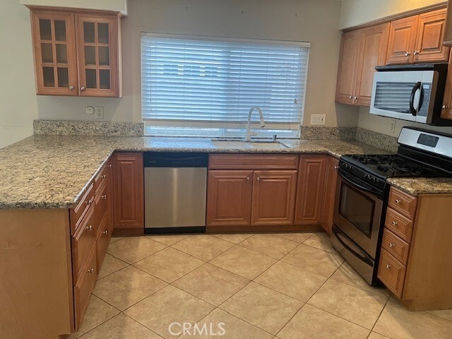 Building Photo - 1536 Yermo Pl