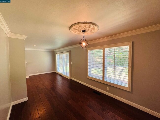 Building Photo - 2315 Dapplegray Ln