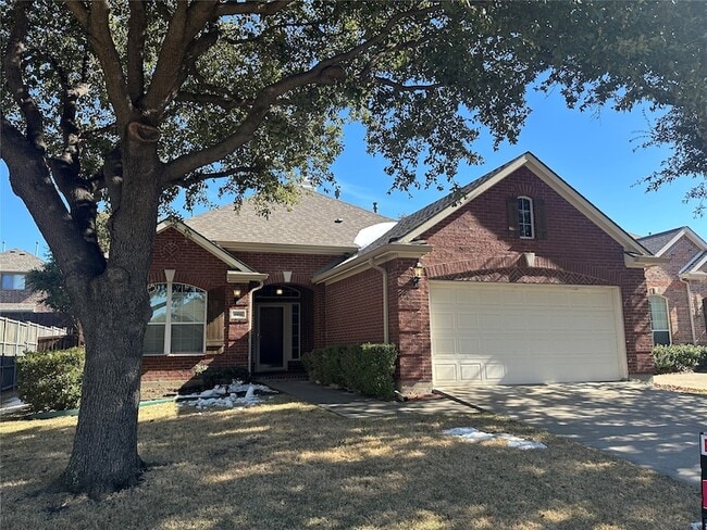 Building Photo - 8466 Davis Dr