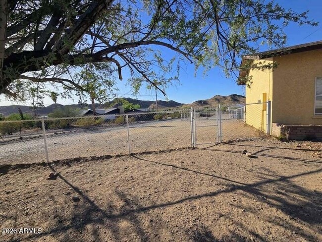 Building Photo - 4012 Carver Rd