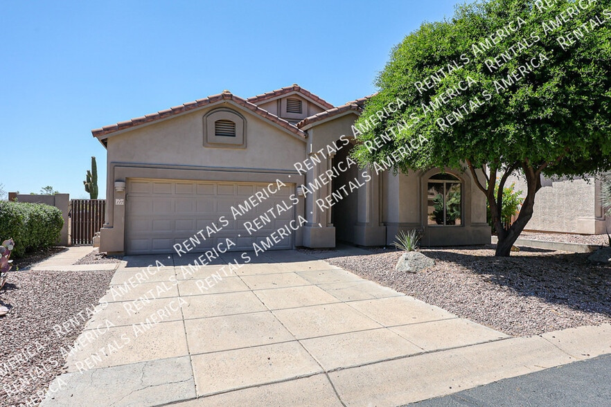 Building Photo - 3055 N Red Mountain