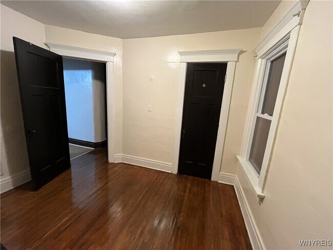 Building Photo - 168 Rodney Ave