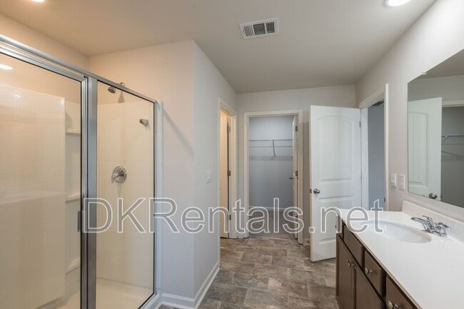 Building Photo - 261 Barnwood Ln