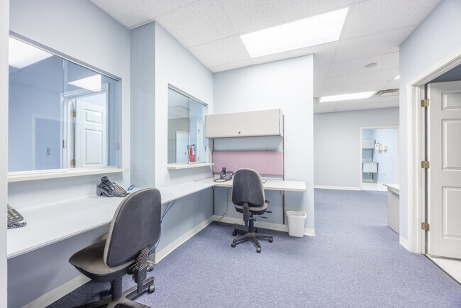 Building Photo - 305 Grady Rd