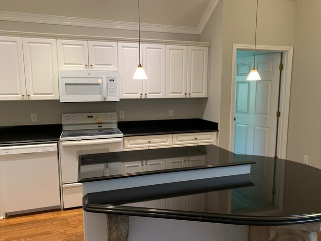 Building Photo - 307 Sand Myrtle Way