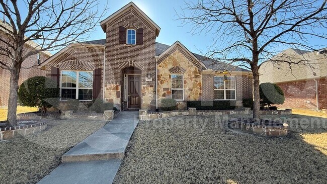 Primary Photo - 1055 Enchanted Rock Dr