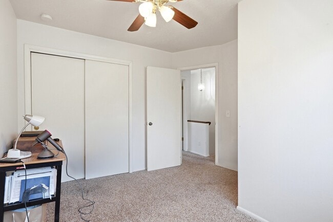 Building Photo - 1273 N 400 E