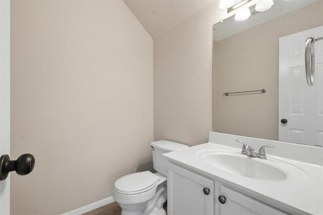Building Photo - 1806 Carriage Hills Trail