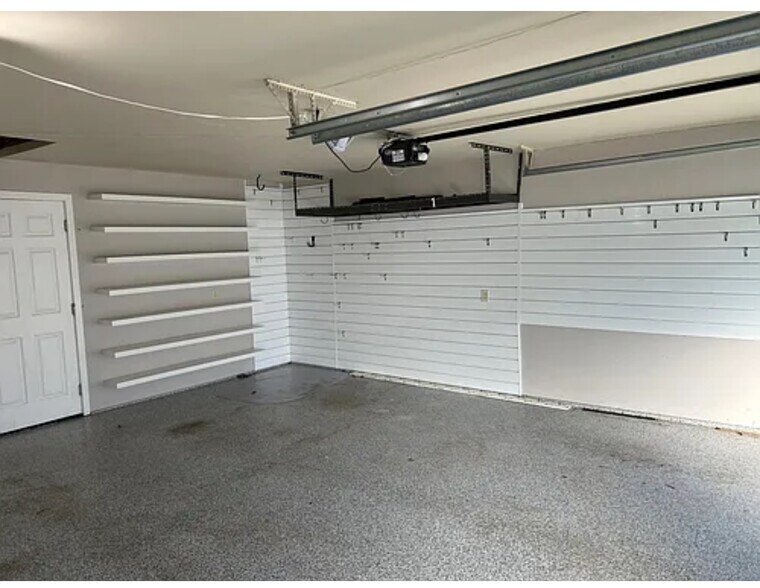 Building Photo - 13603 SE 55th Pl