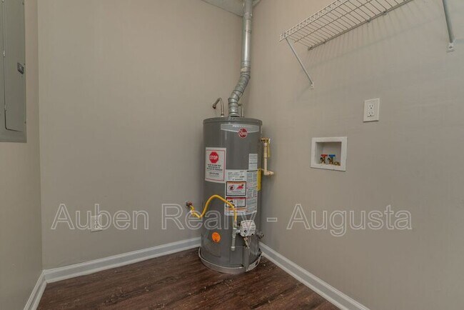 Building Photo - 3609 Stanton Ct