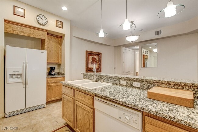 Building Photo - 56 E Serene Ave