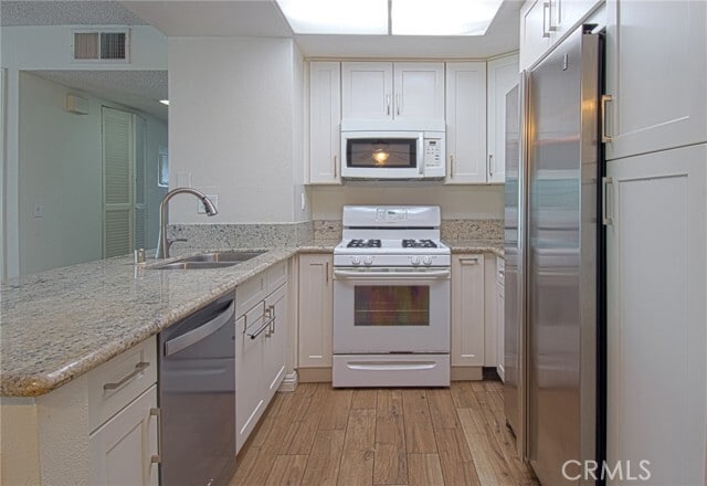 Building Photo - 24407 Avenida De Los Ninos