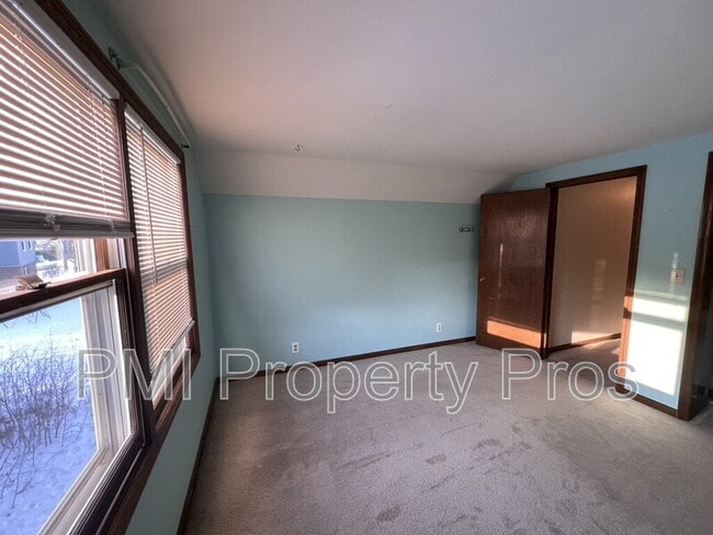 Building Photo - 3204 Chateau Ct
