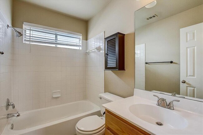 Building Photo - 2207 Jesse Owens Dr