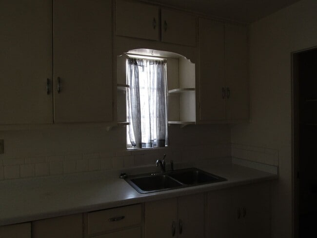 Building Photo - 222 W Lucero Ave