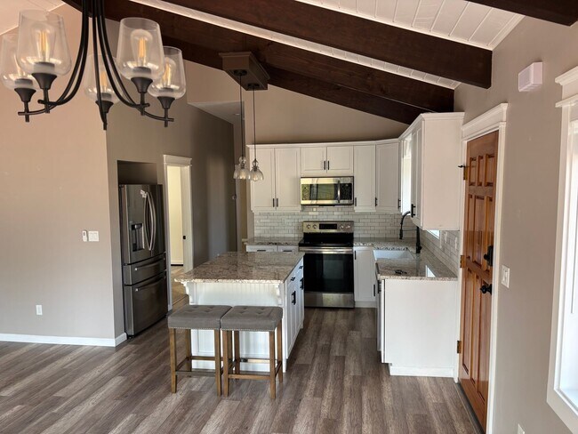 Building Photo - Beautiful 2 Bed, 2 Bath Home for Rent in Ocean Shores!