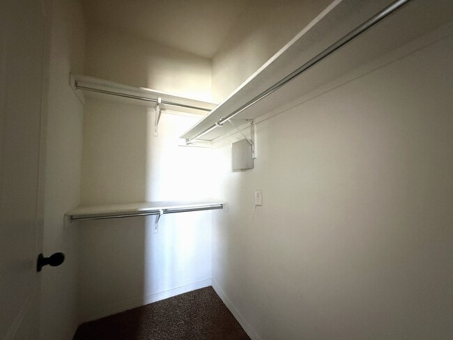 Building Photo - 3729 Loma Brisa Dr
