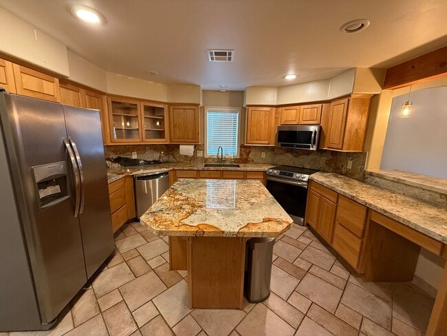 Building Photo - Beautiful Sunset Terraces Condo for Rent!