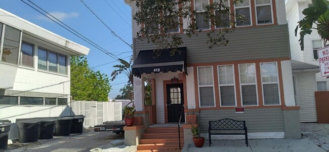 Primary Photo - 419 4th St N
