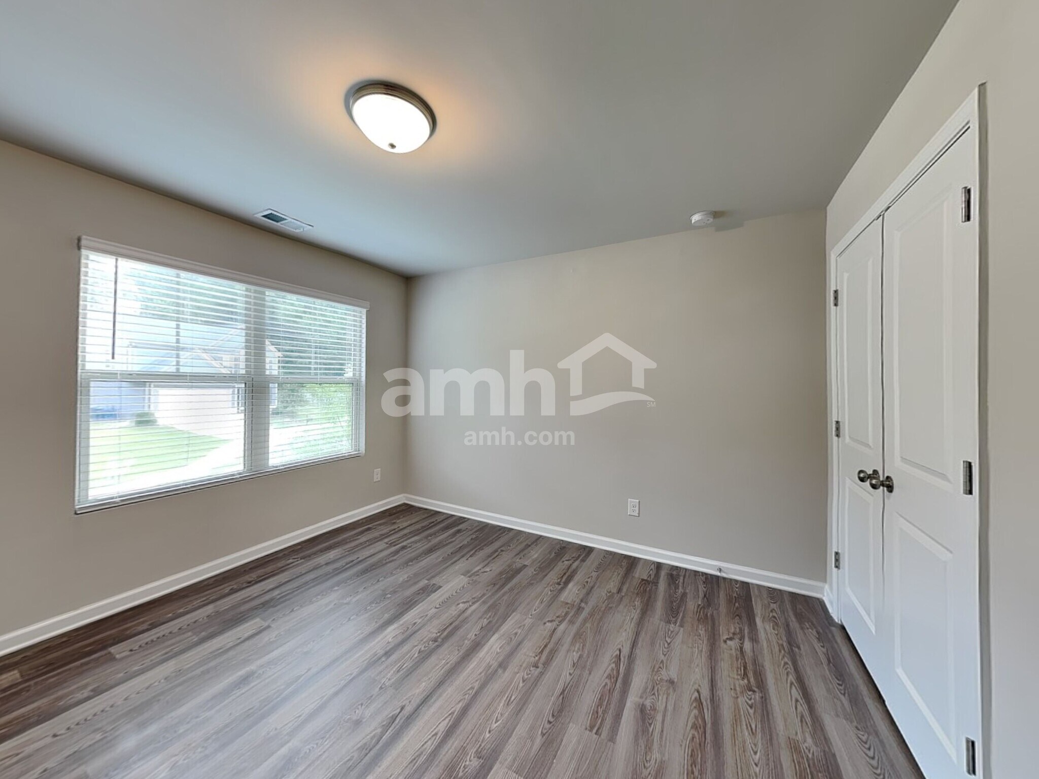 Building Photo - 107 Omega Ct