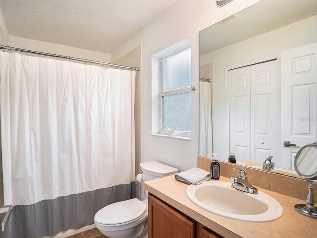 Building Photo - 7833 Carriage Pointe Dr