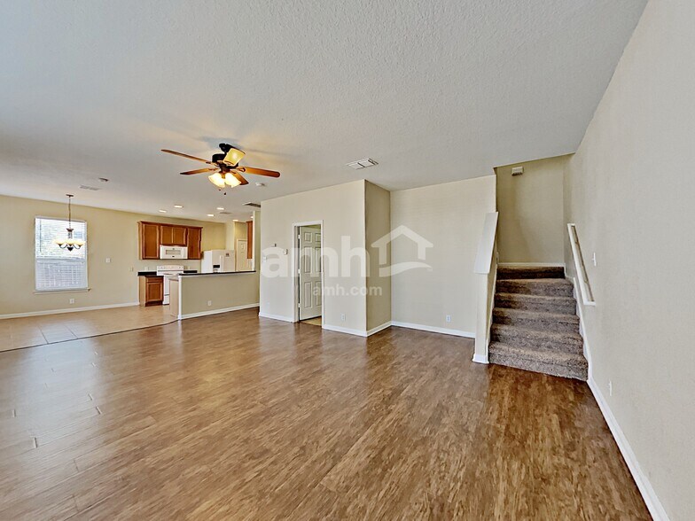 Building Photo - 13903 Bella Donna