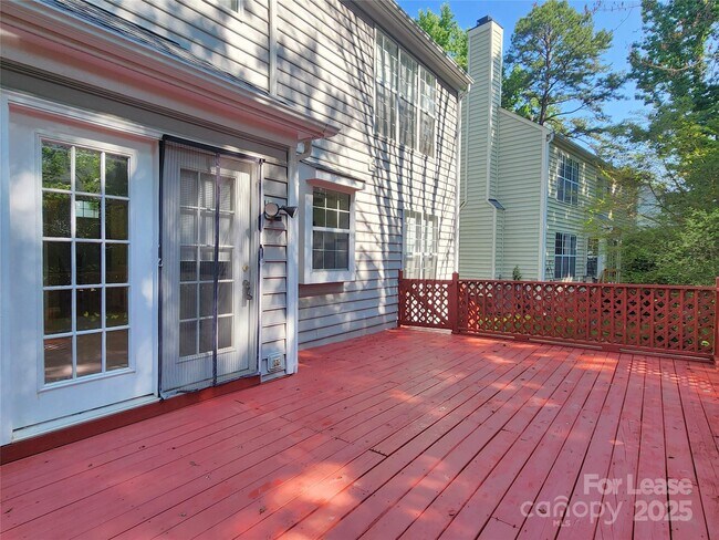 Building Photo - 7533 Lady Bank Dr