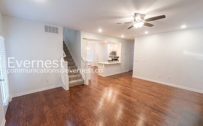 Building Photo - 1084 Ashcraft Ave