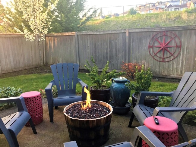 Building Photo - Camas Schools! Stunning Custom Home!  3 Be...