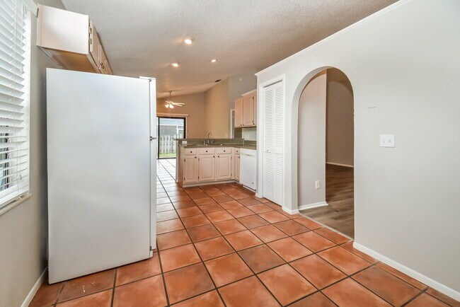 Building Photo - 11015 Felton Ct