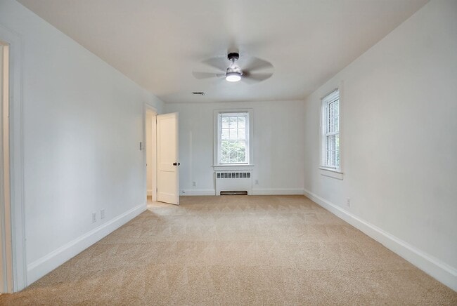 Building Photo - FOR RENT- PORTSMOUTH!