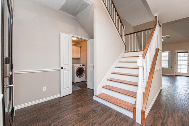 Building Photo - 5519 Legare Ct