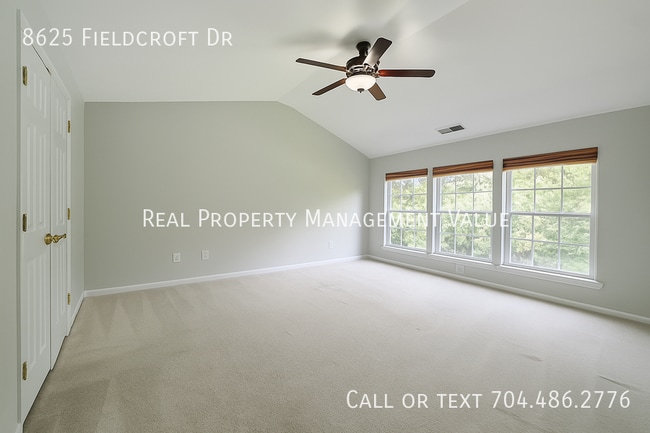 Building Photo - 8625 Fieldcroft Dr
