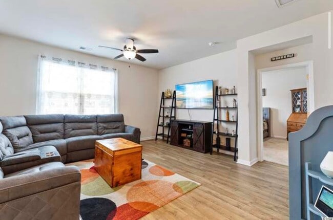 Building Photo - 979 Laurens Mill Dr