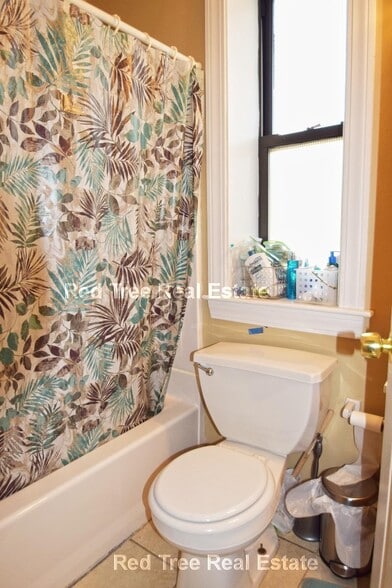 Building Photo - 17 Highgate St