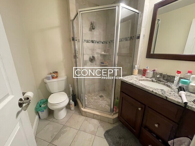 Building Photo - 1027 Tremont St