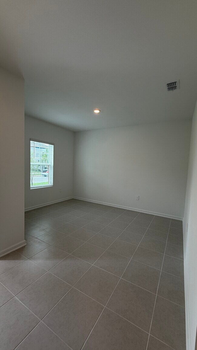Building Photo - 6044 Meditation Dr