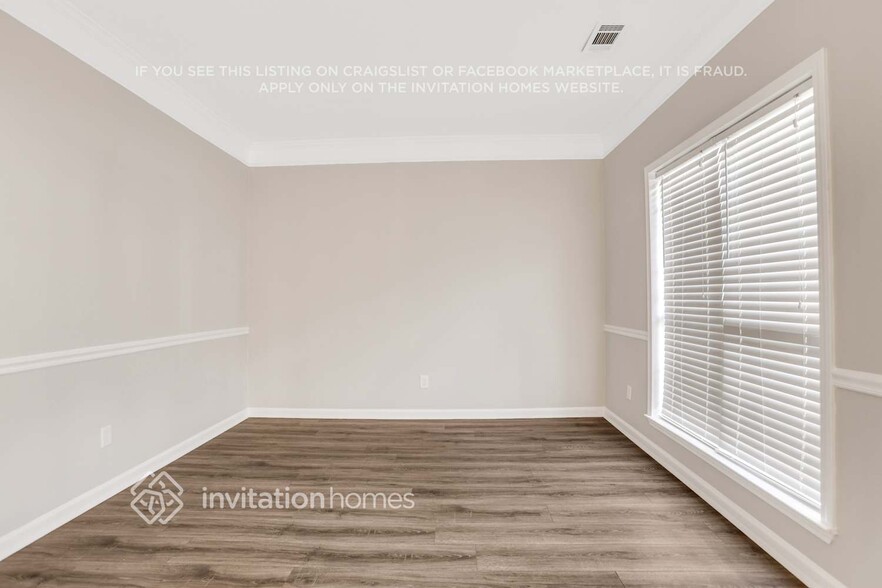 Building Photo - 1521 Green Oak Cir NW