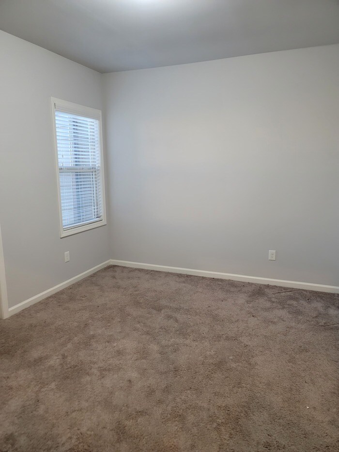 Building Photo - 2589 Irwell Way